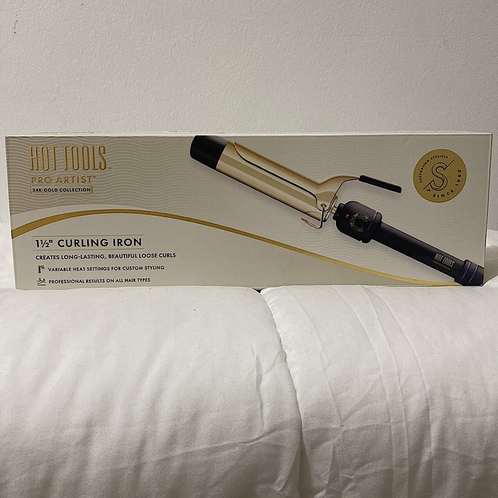 *NEW* Hot tools Pro Artist 24k Gold Collection Curling Iron